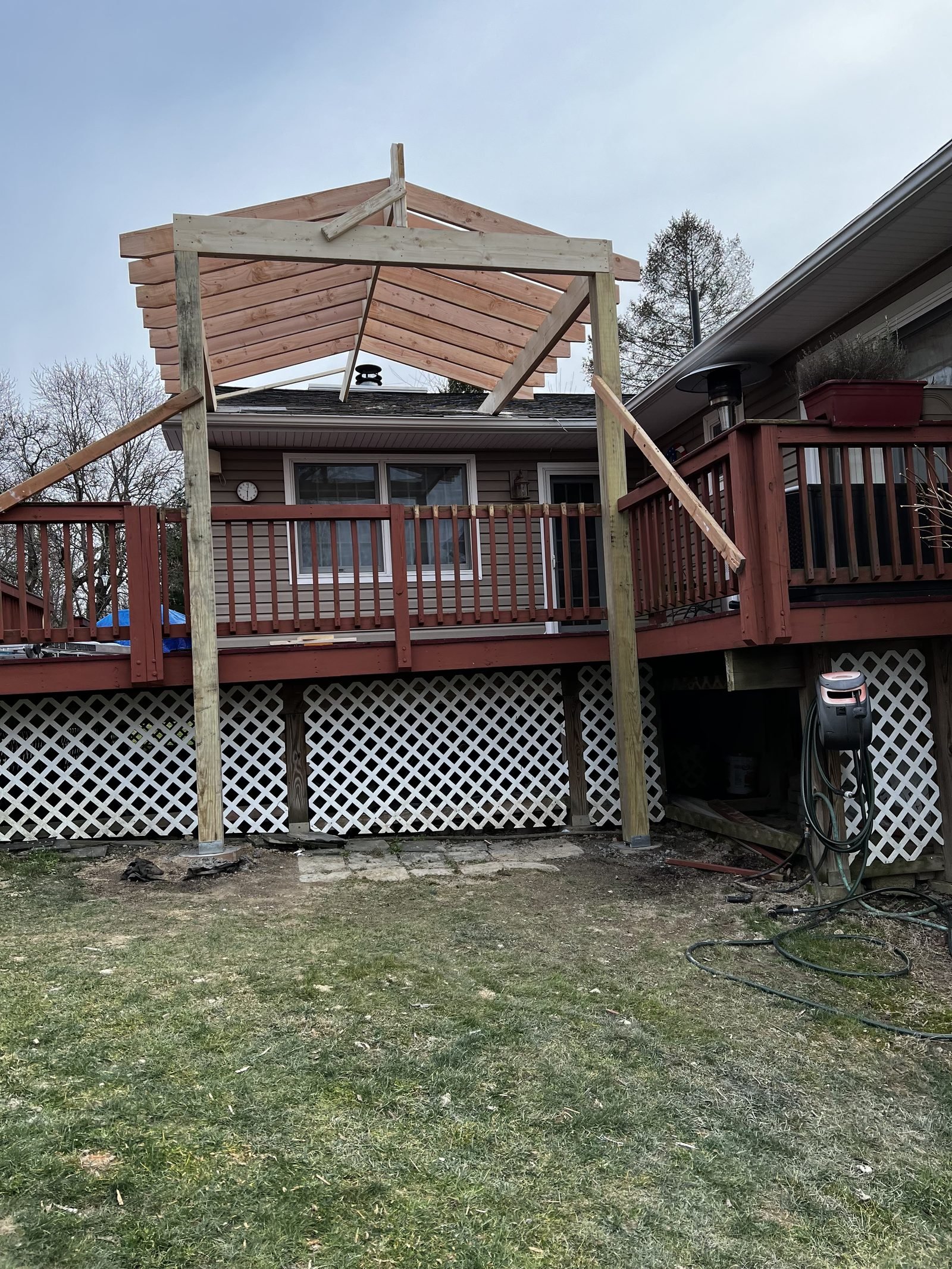 Skillvio Decks & Patios project - Pergola Build — Roofing