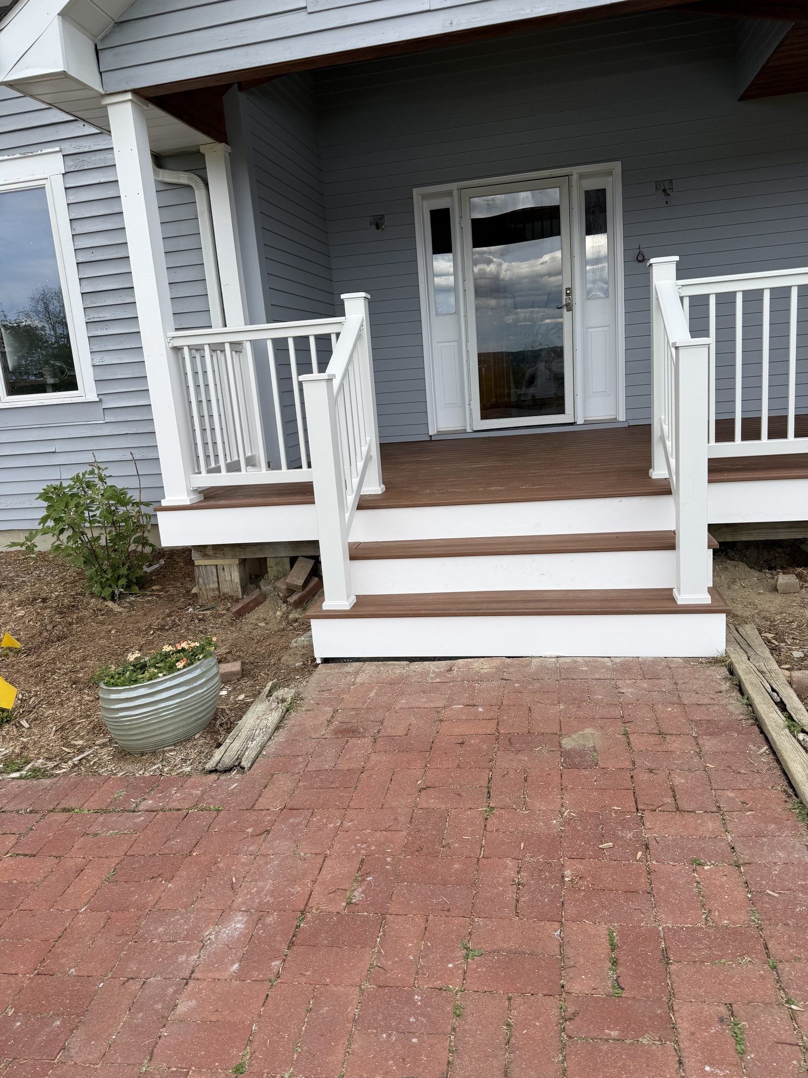 Skillvio Decks & Patios project - Porch Rebuild — After
